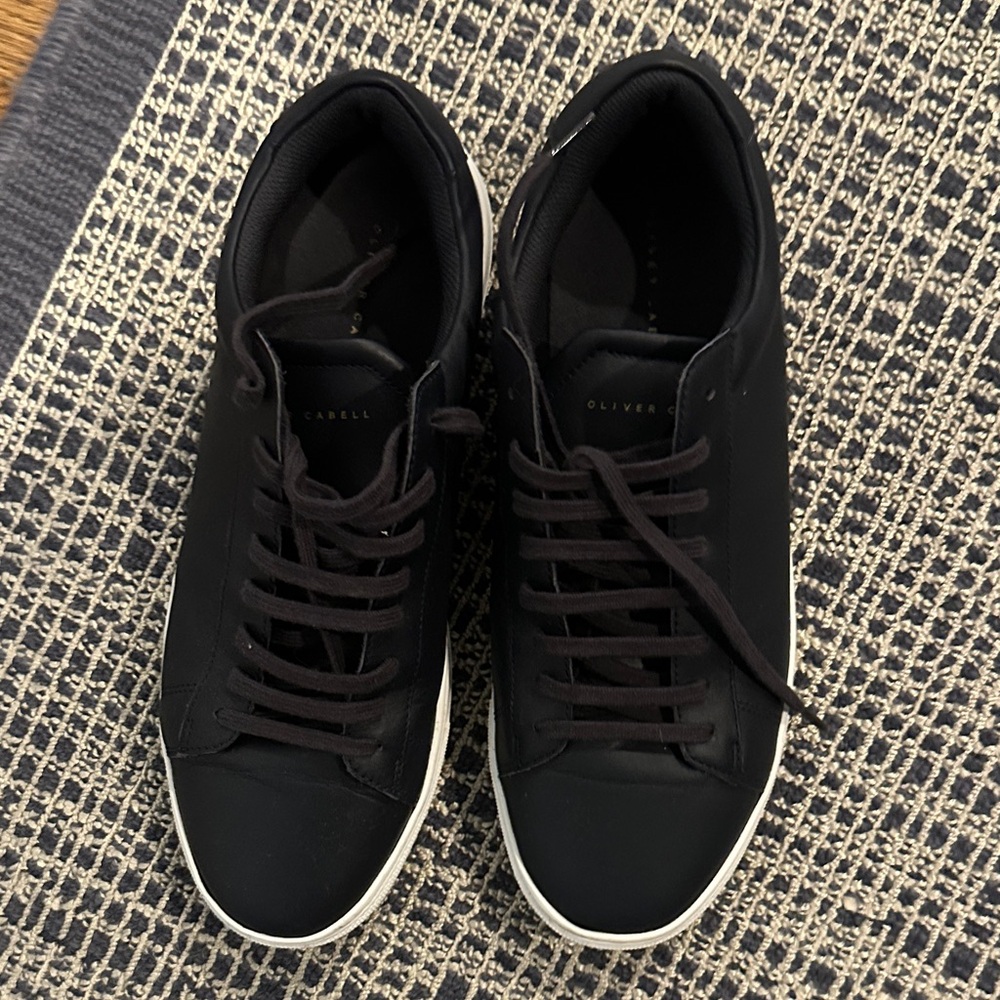 Oliver Cabell Black Low-Top Sneakers with White Sole - Picture 2 of 6
